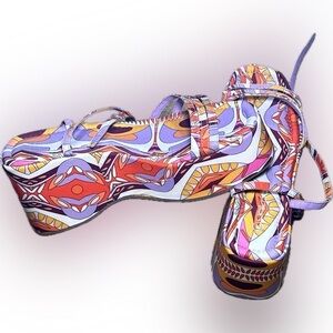 Unilody Woman’s Platform Sandles size 11 NWOT